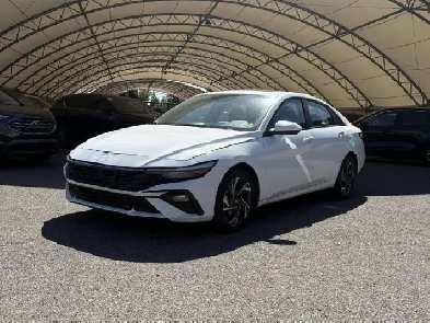 2025 Hyundai ELANTRA Preferred