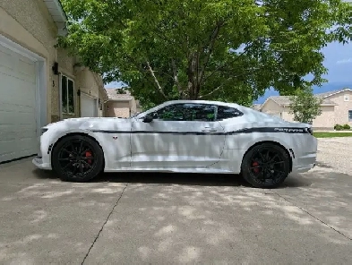 2019 Camaro RS 2LT automatic with V6 eng