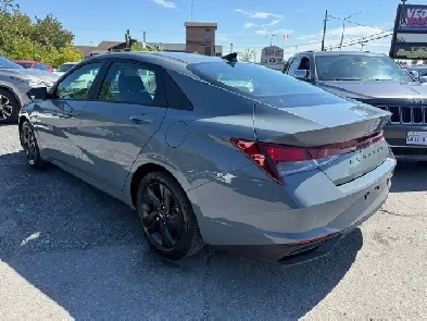 2022 Hyundai Elantra Preferred