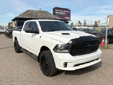 2014 Ram 1500 4WD Crew Cab 149' Sport
