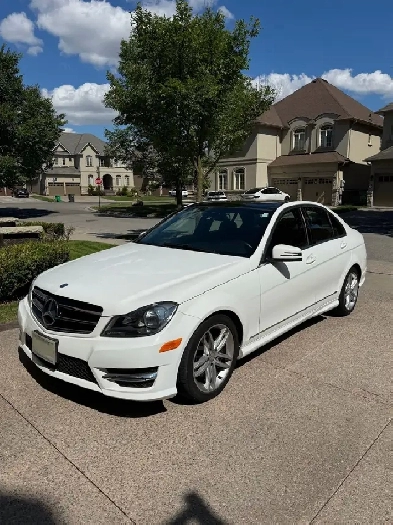 Mercedes-Benz C300 4MATIC