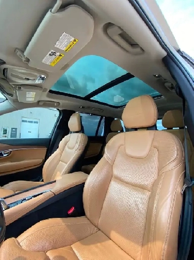 2016 Volvo XC90 T8 Inscription Hybrid
