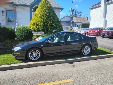 Superbe Chrysler 300M Spécial Édition 2003