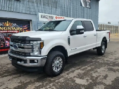 2018 Ford Super Duty F-350 SRW Lariat 4WD Crew Cab 6.75' Box