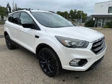 2017 Ford Escape SE AWD 1.5L EcoBoost Turbo For Sale.