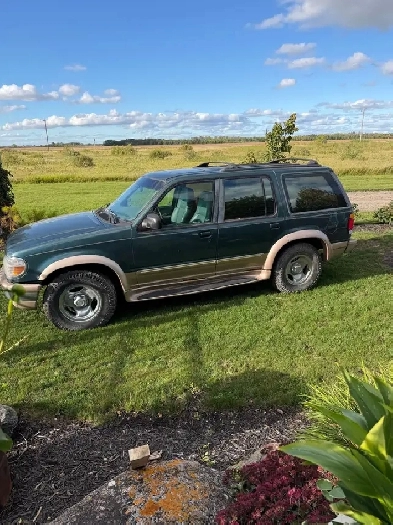 Ford Explorer Eddie Bauer edition