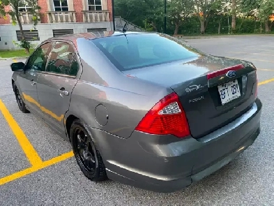 Ford fusion 2011 aut 2750$ 438-834-3242