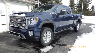 2021 GMC 3500HD Diesel Denali low milage