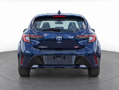2027 Toyota Corolla Hatchback CVT SE UPGRADE / FWD