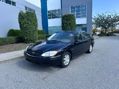 2005 Ford Taurus 4dr Sdn SEL