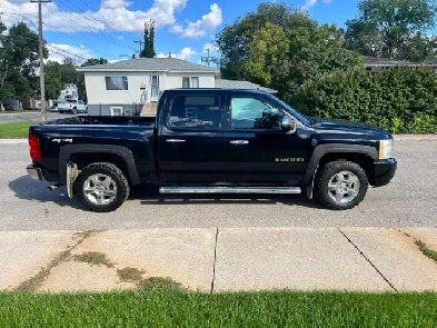 2012 Chevrolet Silverado Crew LTZ