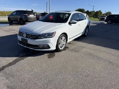 2018 Volkswagen Passat MINT ONLY 102KM LOADED