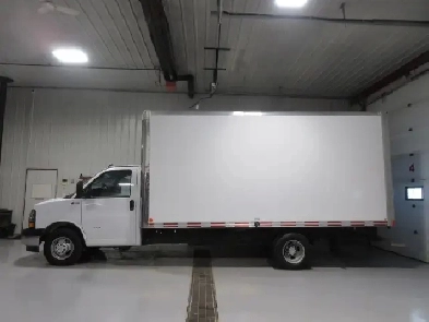 2023 Chev Express Cube Van