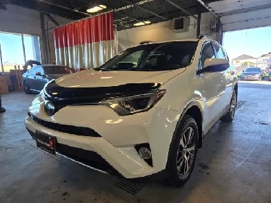 2018 Toyota RAV-4 1 Owner | 0 Accidents | New Tires