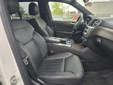2016 Mercedes-Benz GL-Class BlueTEC :4WDLoaded Features7 Passe