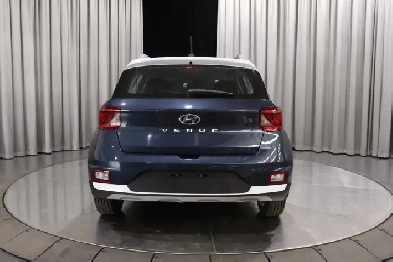 2025 Hyundai Venue Preferred Preferred IVT w/Two-Tone