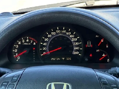 2005 Honda Odyssey EX-L : Sunroof, Power Sliding Doors, Leather