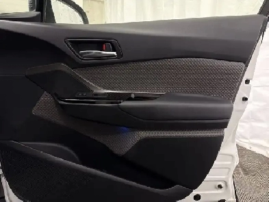2022 Toyota C-HR | LIMITED 2.0 | HEATED LEATHER SEATS | HTD STR