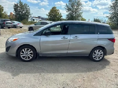 2015 Mazda5 One owner,  Good service history, Low km