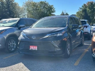 2022 Toyota Sienna LE 8-Passenger 2.5L Toyota Hybrid Efficien...