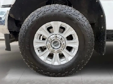 2021 Ford Super Duty F-350 SRW XLT 4WD Crew Cab 6.75' Box