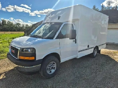 2023 GMC Savana Gateway 3500