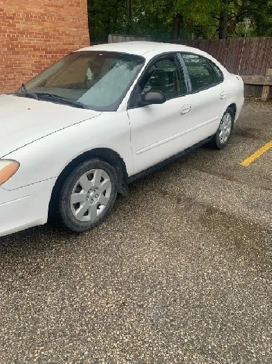2002 Ford Taurus