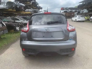 2015 Nissan JUKE SV