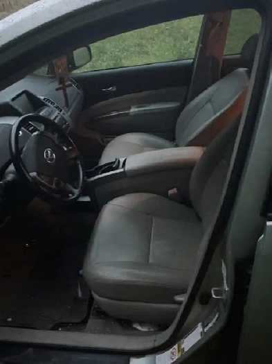 2009 Toyota Prius under 3000$
