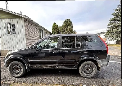 Titre : Honda CR-V 2002 EX AWD — 245 000 km — 1 seul propriétair