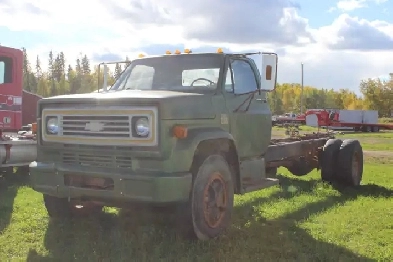 1978 CHEV 3 TON TRUCK