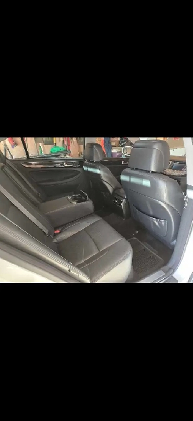 2012 Hyundai Genesis 4 door sedan