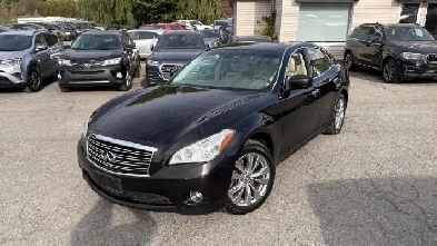 2012 Infiniti M37