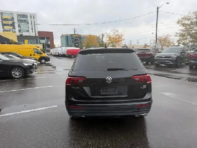 2018 Volkswagen Tiguan COMFORTLINE 7 PASS AWD LEATHER PAN/ROOF B