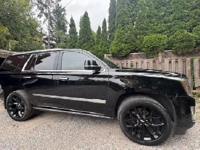 Gorgeous 2018 Cadillac Escalade SUV 22' Rims, NAV WIFI LOADED