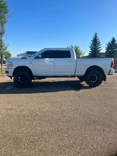 2020 Dodge Ram Laramie 3500 Diesel