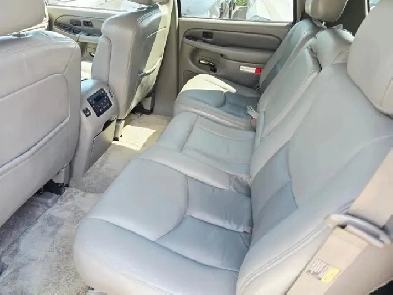 2003 GMC Yukon Denali 4WD Sunroof 8 passenger