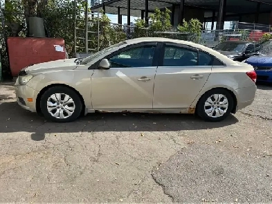 2012 Chevrolet Cruze Sedan.
