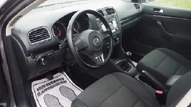 10 VW GOLF WAGON 2.5! MANUAL! TWO SETS OF WHEELS! CERTIFIED!