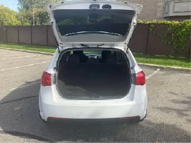 2013 KIA Forte Hatchback | Auto | Air | Mags