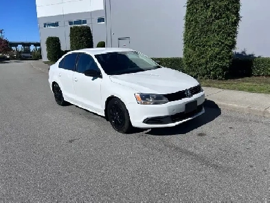 2014 Volkswagen Jetta 5-Speed Manual A/C !