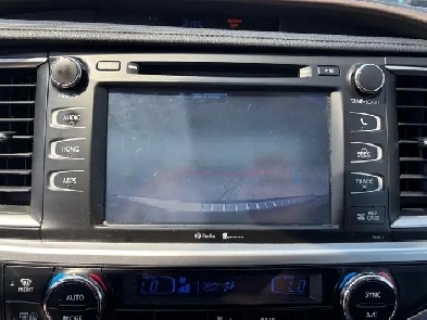 2015 Toyota Highlander XLE AWD 4dr