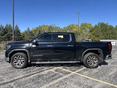 2024 GMC Sierra 1500 SLT Crew Cab 6' 4WD | No Accidents | Vent