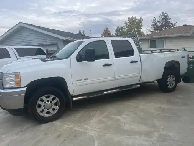 2012 Chevrolet Silverado 3500 pickup truck