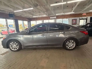 2017 Nissan Altima SV