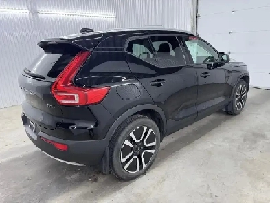 Volvo XC40 T5 Momentum AWD 2022 à vendre