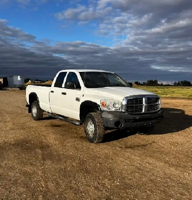 Dodge Ram 3500 Diesel- LOW KM