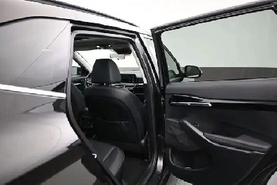 2025 Kia Seltos EX Call 902 466-9550 AppleCarPlay, Android Auto,