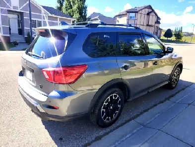 2019 Nissan pathfinder
