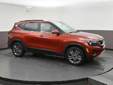 2023 Kia Seltos EX AWD Call 902 466-9550 Apple Car Play, Android